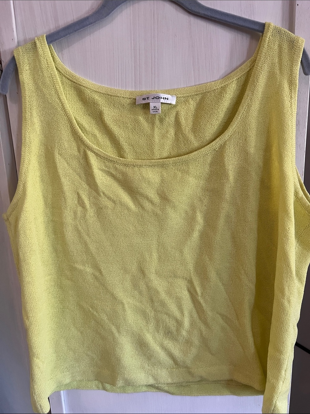 *RePoshing* St. John Women’s Lemon Yellow Knit Tank